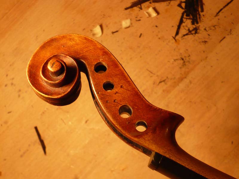 Maggini copy old violin restoration